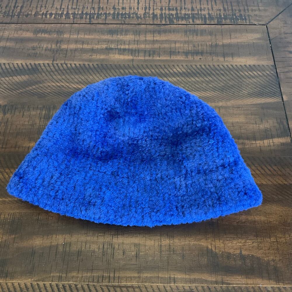Nordstrom made in Italy beanie excellent condition‎ vintage blue women’s